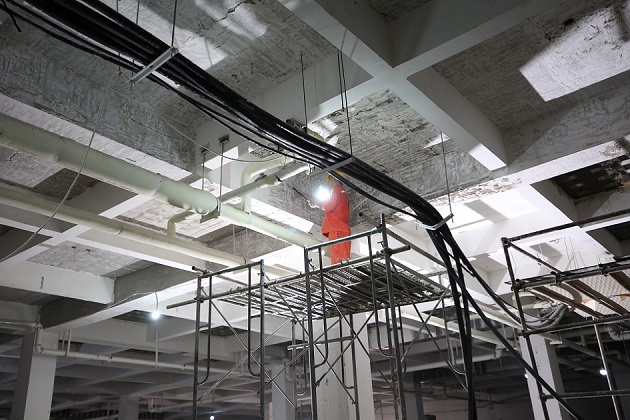 确保施工现场安全 确保施工现场安全