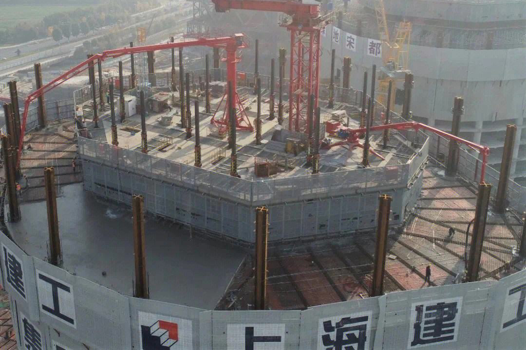 杭州之门植筋施工现场