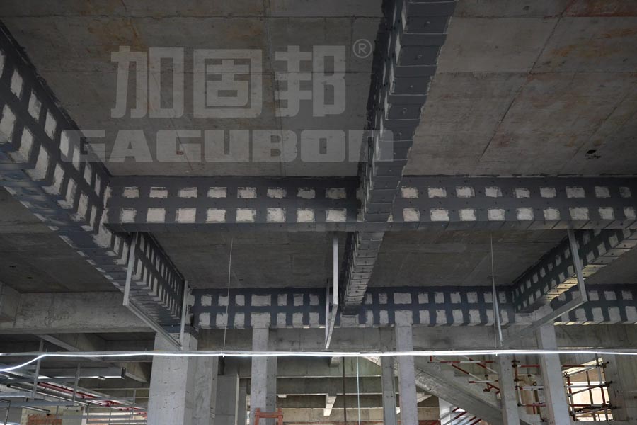粘钢加固施工现场