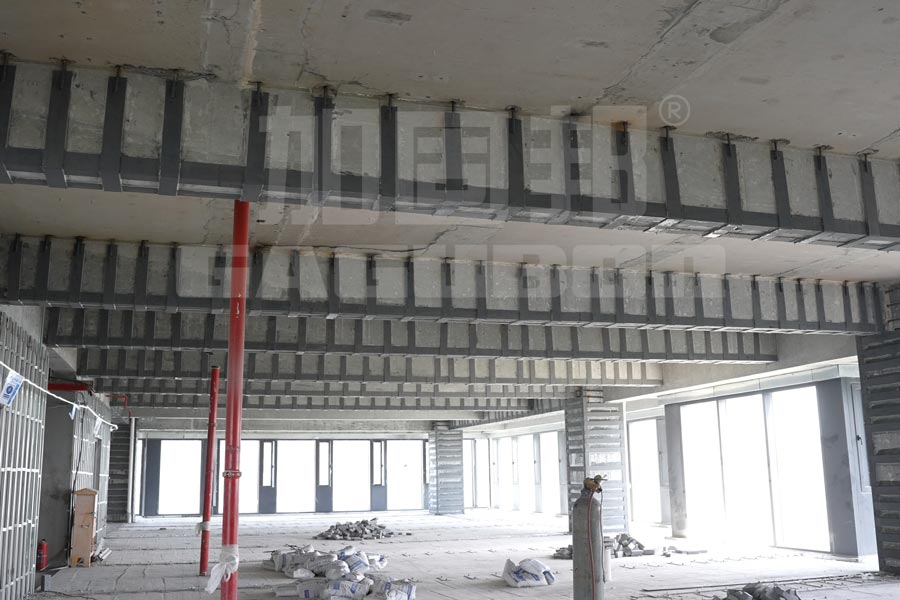 徐州金融地标建筑加固施工现场